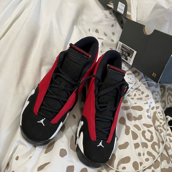 Retro 14s - Picture 2 of 4